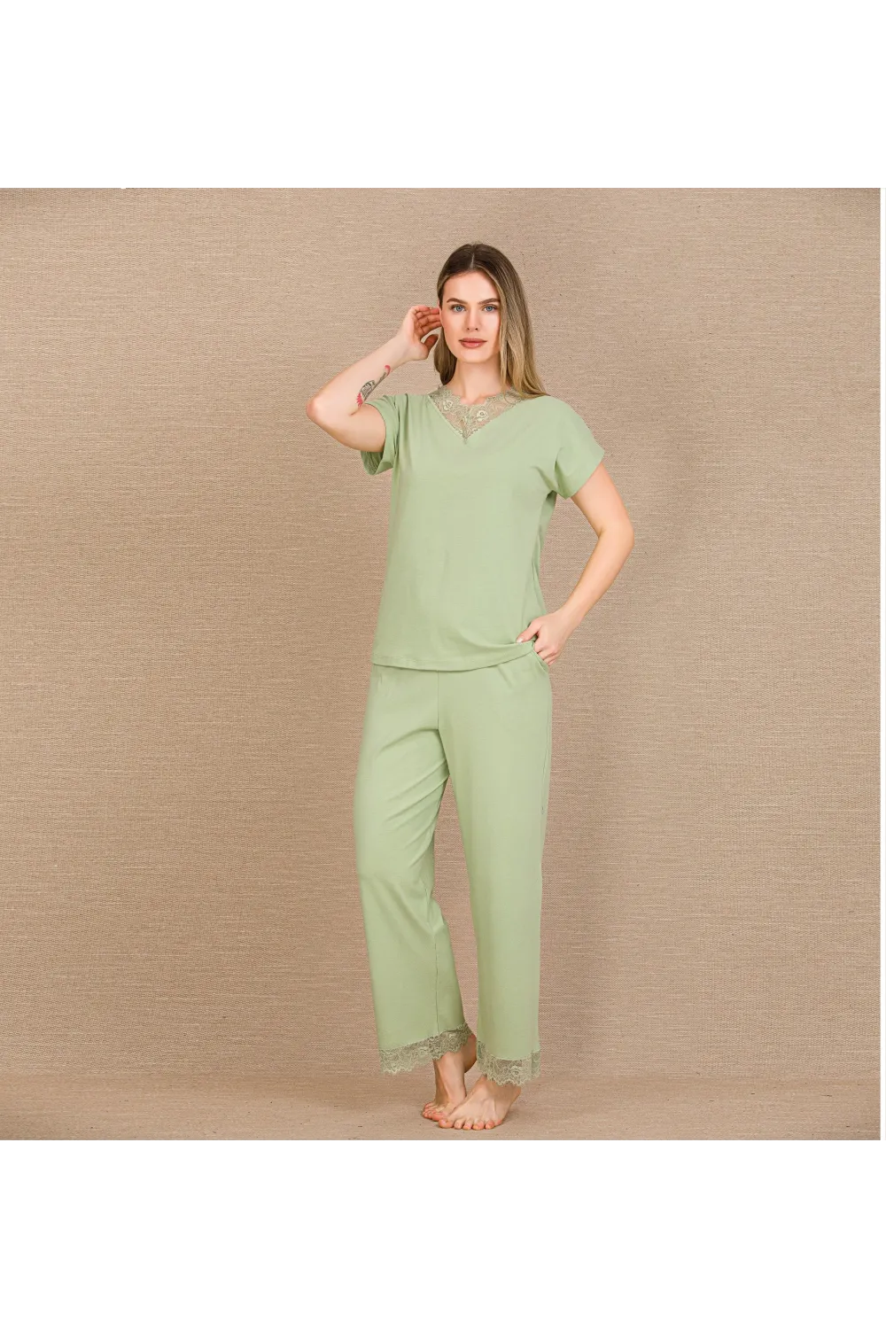 Pamuklu Şık Tasarım Dantel İşlemeli Yeşil Kısa Kol Pijama Takımı