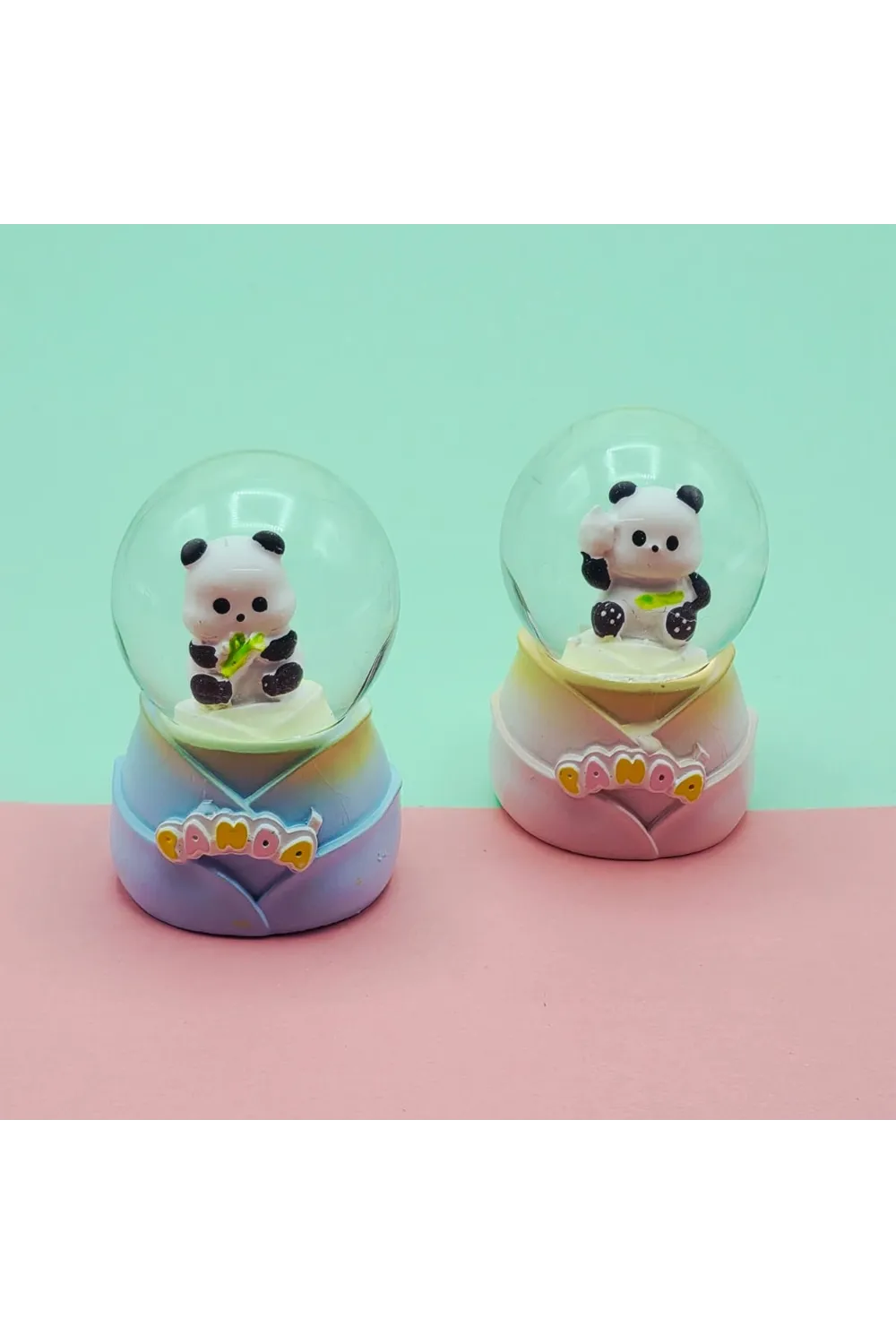 Panda Tasarımlı Işıklı Küçük Boy Kar Küresi