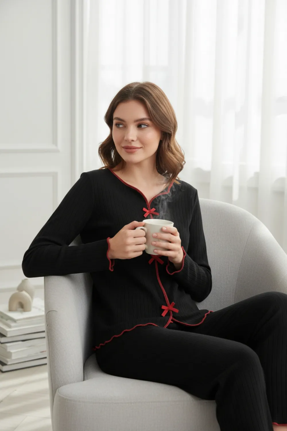 ieg™ Premium Kadın 4’lü Fitilli Set – Siyah Kırmızı Biyeli (Pijama Üst, Pantolon, Bikini Takımı)