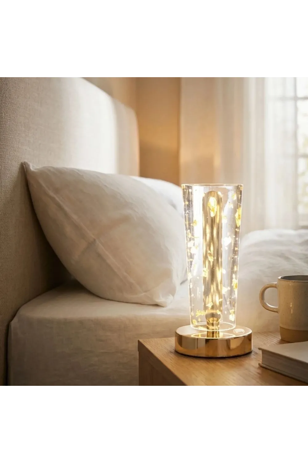 Silindirik Kristal Altın Toz Model LED Masa Lambası – Gold Tabanlı, Dokunmatik, 3 Renk Işık Modlu, Şarjlı Modern Dekoratif Gece Lambası