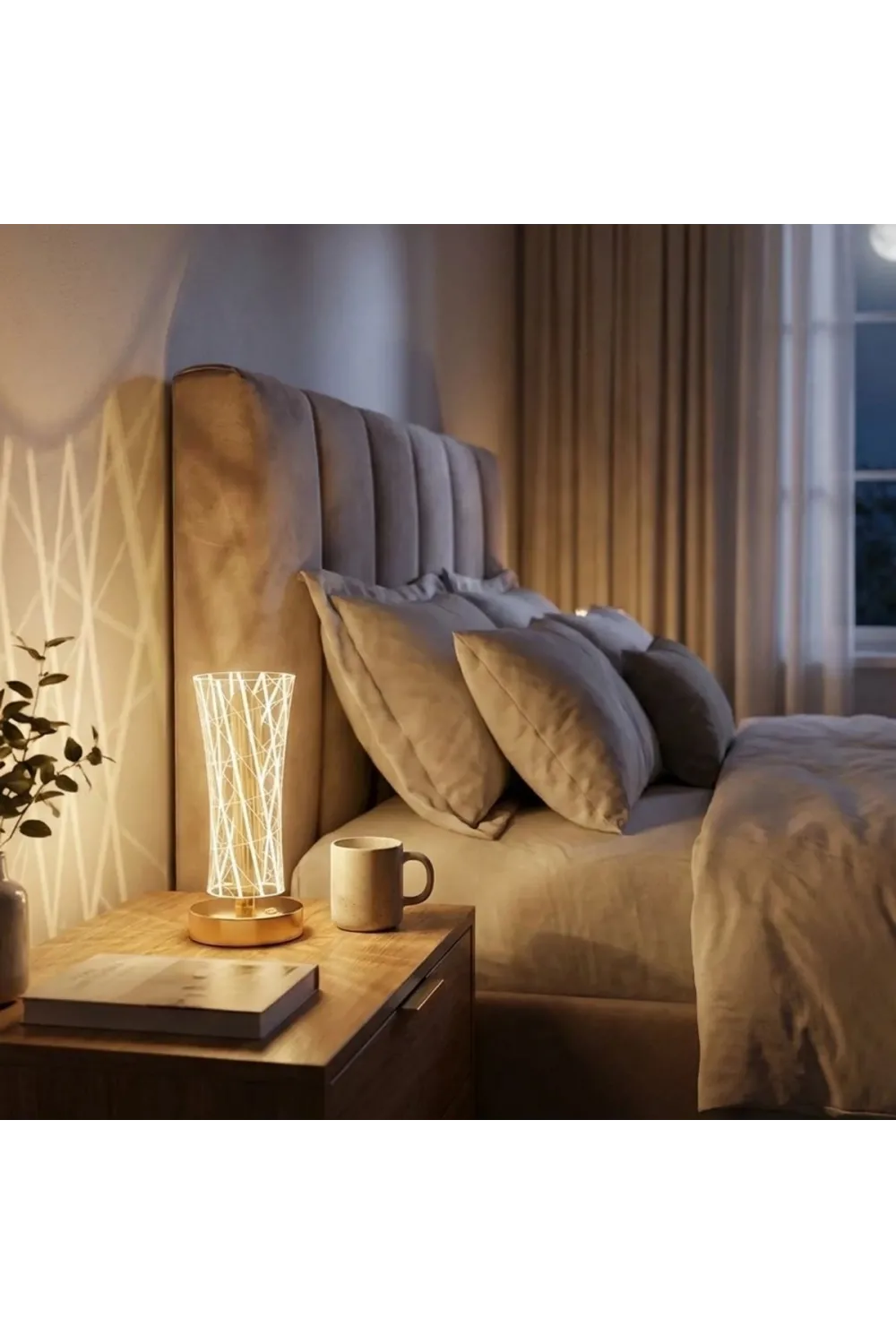 Silindirik Kristal Çizgi Model LED Masa Lambası – Gold Tabanlı, Dokunmatik, 3 Renk Işık Modlu, Şarjlı Modern Dekoratif Gece Lambası