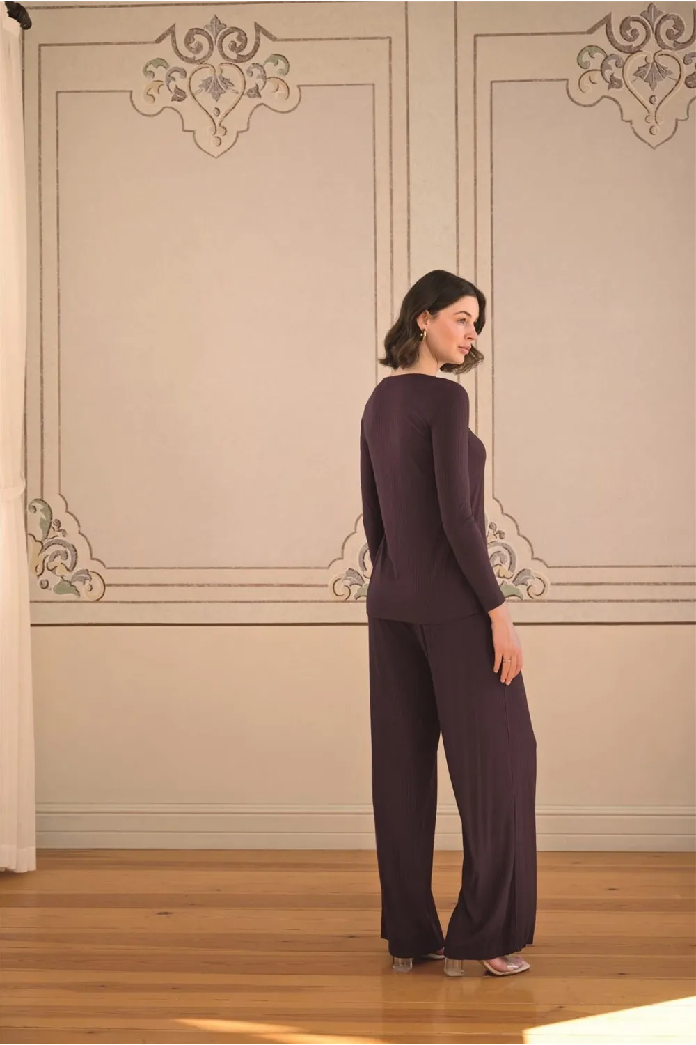 Uzun Kollu ve Dantelli Pijama Takımı