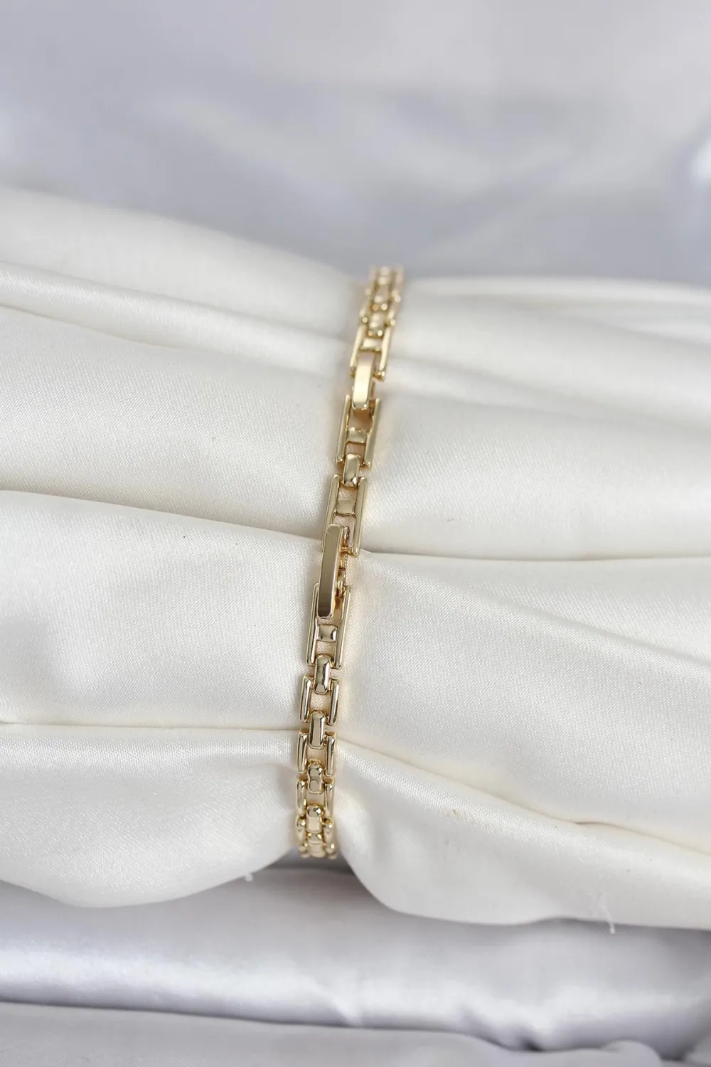 Xuping Model Zirkon Taşlı Gold Renk Kadın Bileklik TJ-BB8415