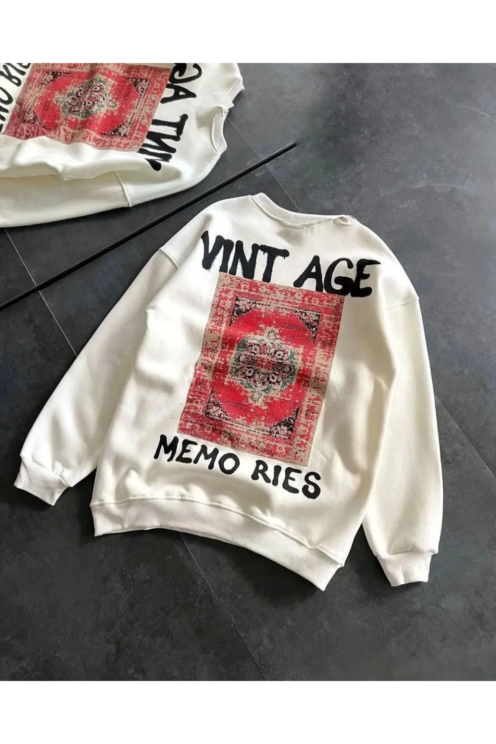 Kadın Bisiklet Yaka 3 İplik Baskılı Oversize SweatShirt - Beyaz