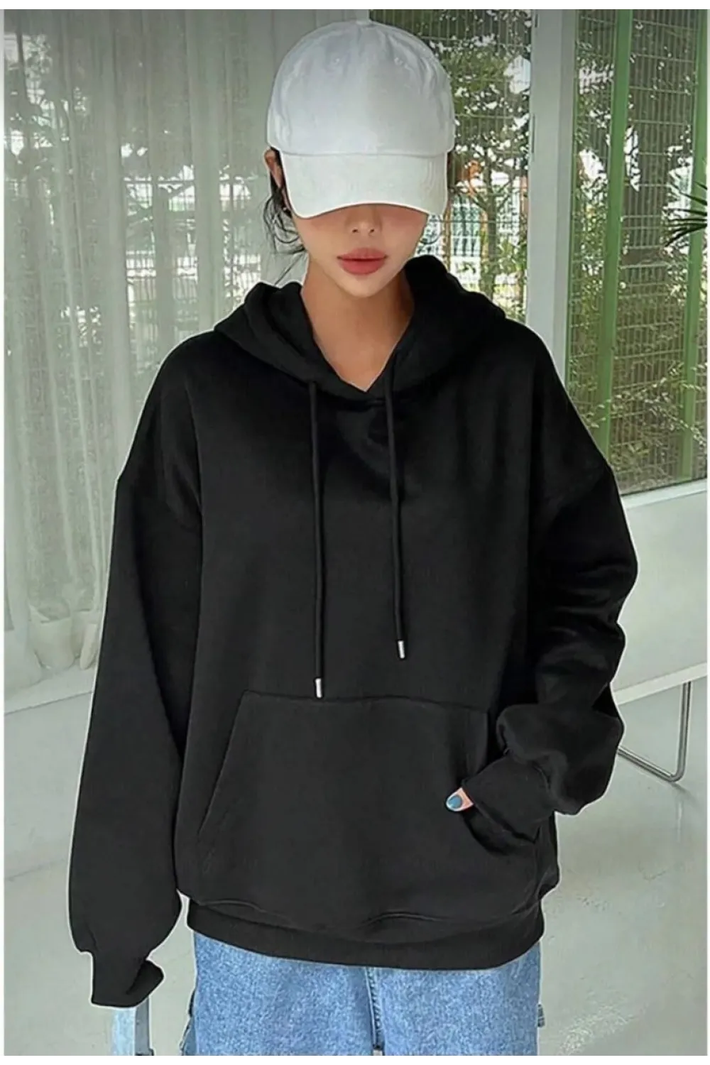 Kadın Kapüşonlu Kanguru Cepli 3 İplik Pamuklu Oversize Hoodie Sweatshirt - Siyah