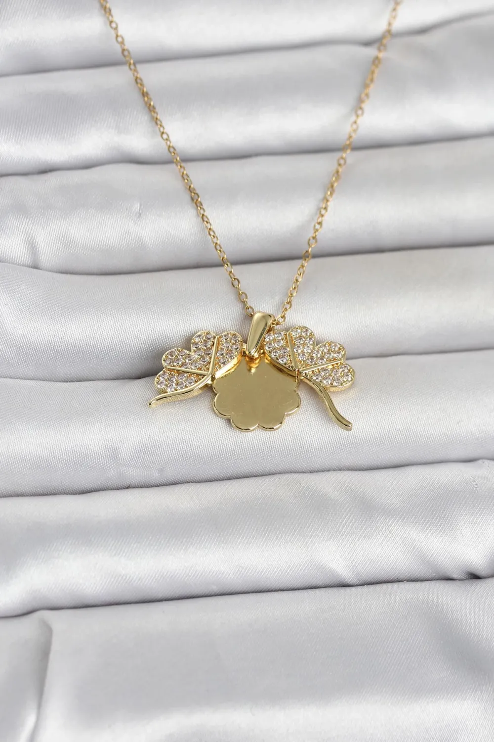 ietaks™ 316L Çelik Gold Renk Açılabilir Yonca Model Zirkon Taşlı Kadın Kolye