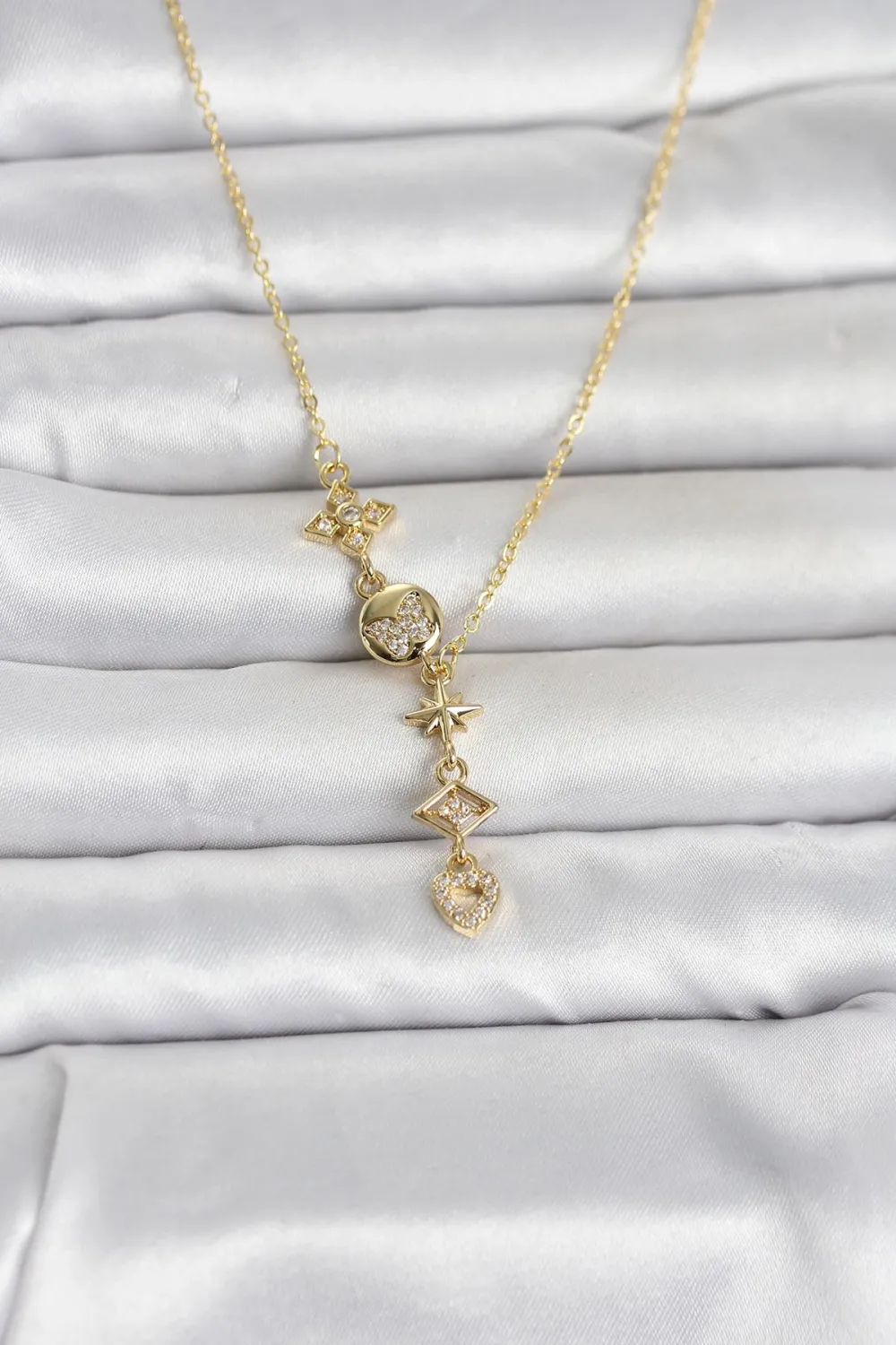 ietaks™ 316L Çelik Gold Renk Zirkon Taşlı Y Kadın Kolye