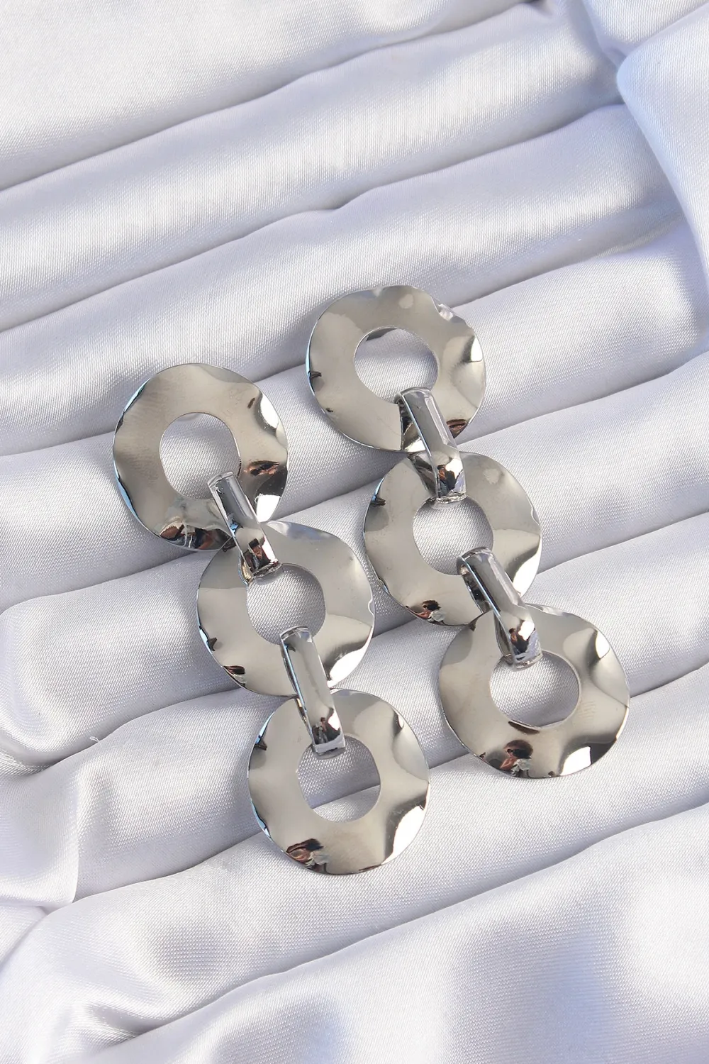 ietaks™ Pirinç Gümüş Renk Oval Ayna Model Sallantılı Küpe