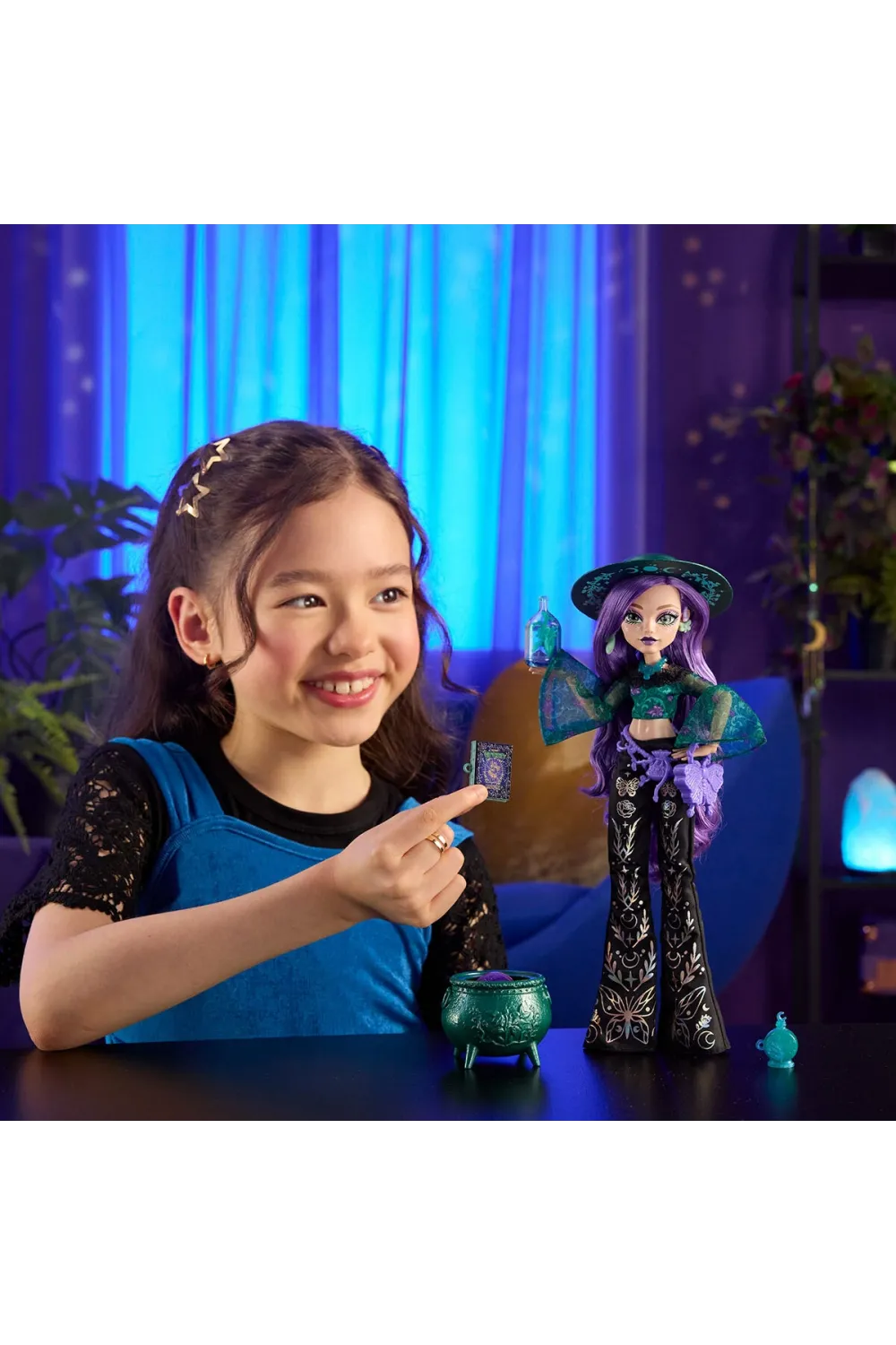 JMB92 Moonspell Magic By Monster High Willow Thorne