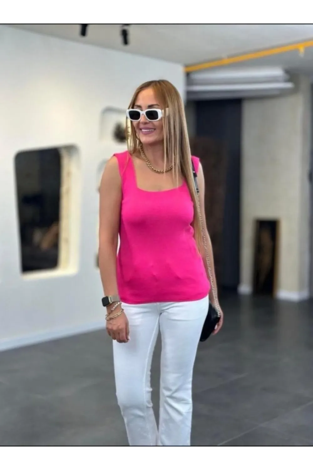 Kadın Kare Yaka Kalın Askılı Beyaz Triko Bluz