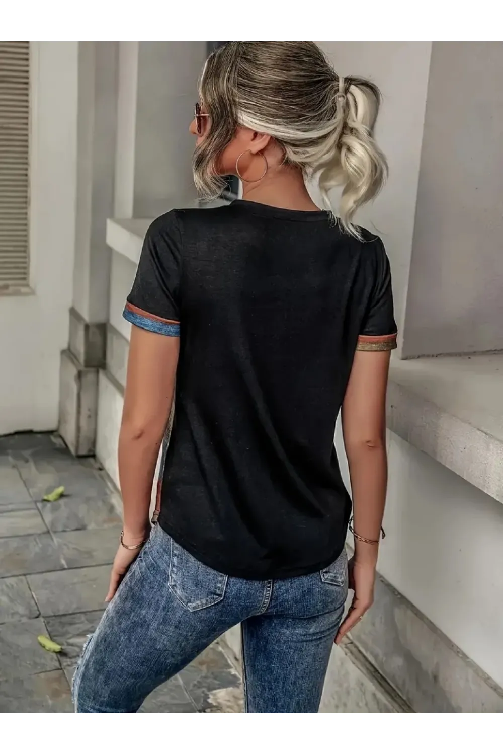 Kadın Kısa Kollu V Yakalı Düğmeli çok Renkli Süprem Bluz