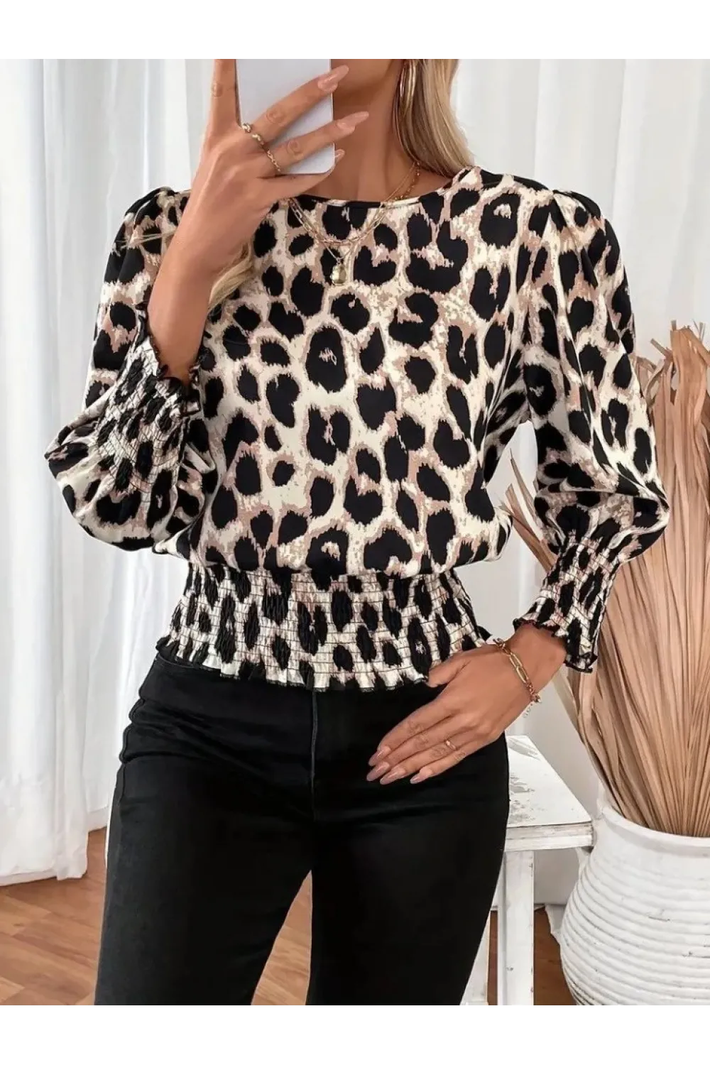 Kadın Uzun Kollu Bisiklet Yaka Leopar Desenli Modal Bluz
