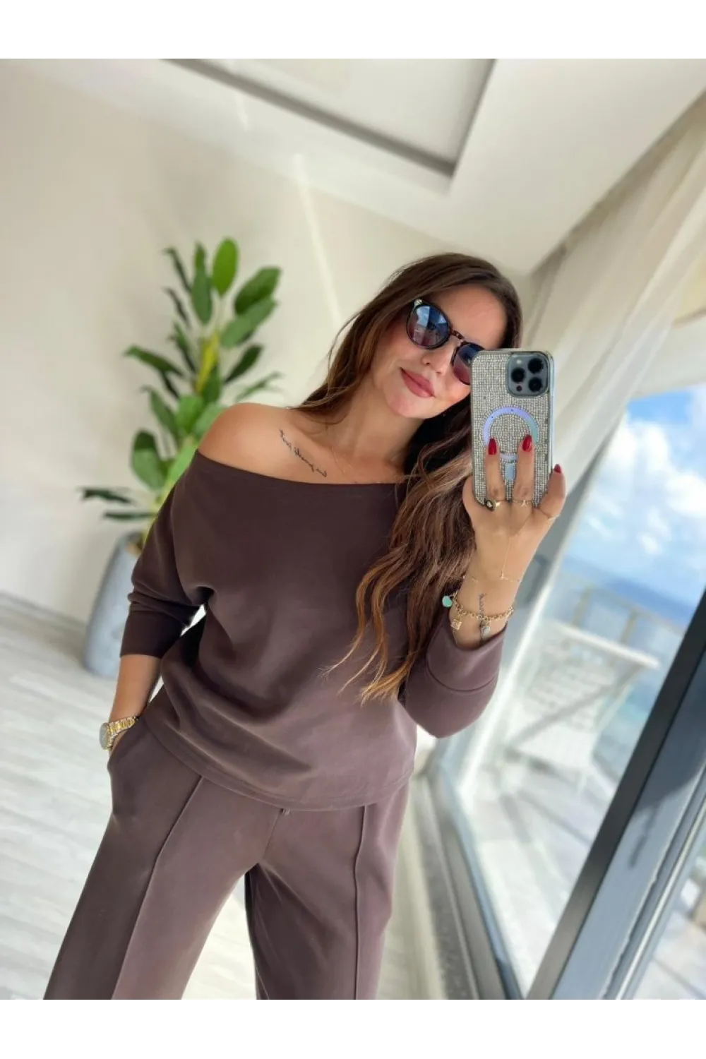 Kadın Uzun Kollu Tek Omuzdan Açık Modal Bluz Ve Pantolon Ikili Takım