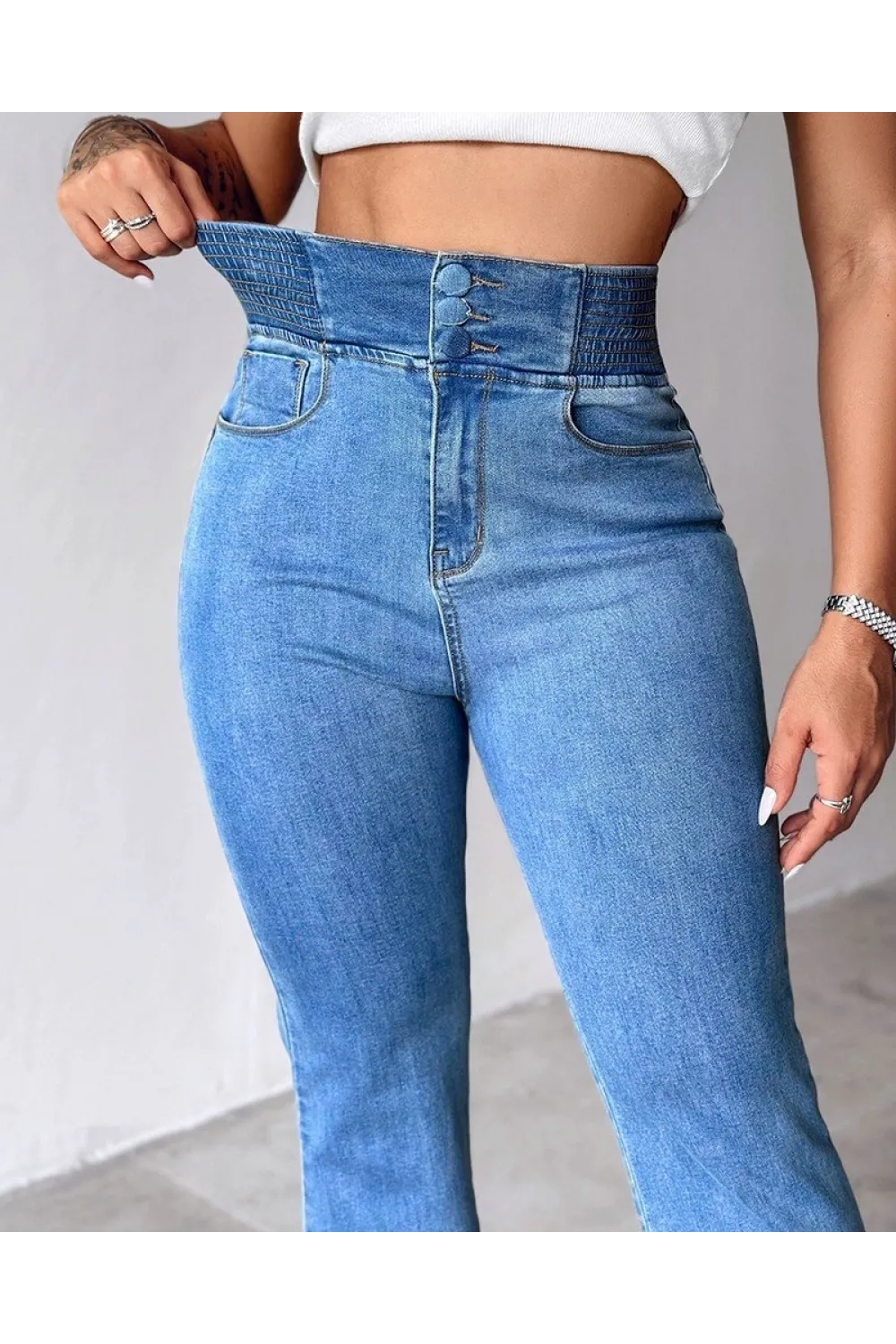 Kadın Yüksek Bel Yanları Lastik önü Düğmeli Kot Pantolon