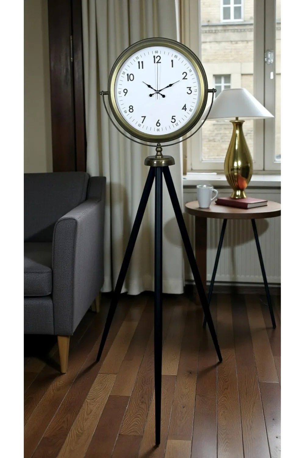 Klasik Eskitme Tripod Ayaklı Saat