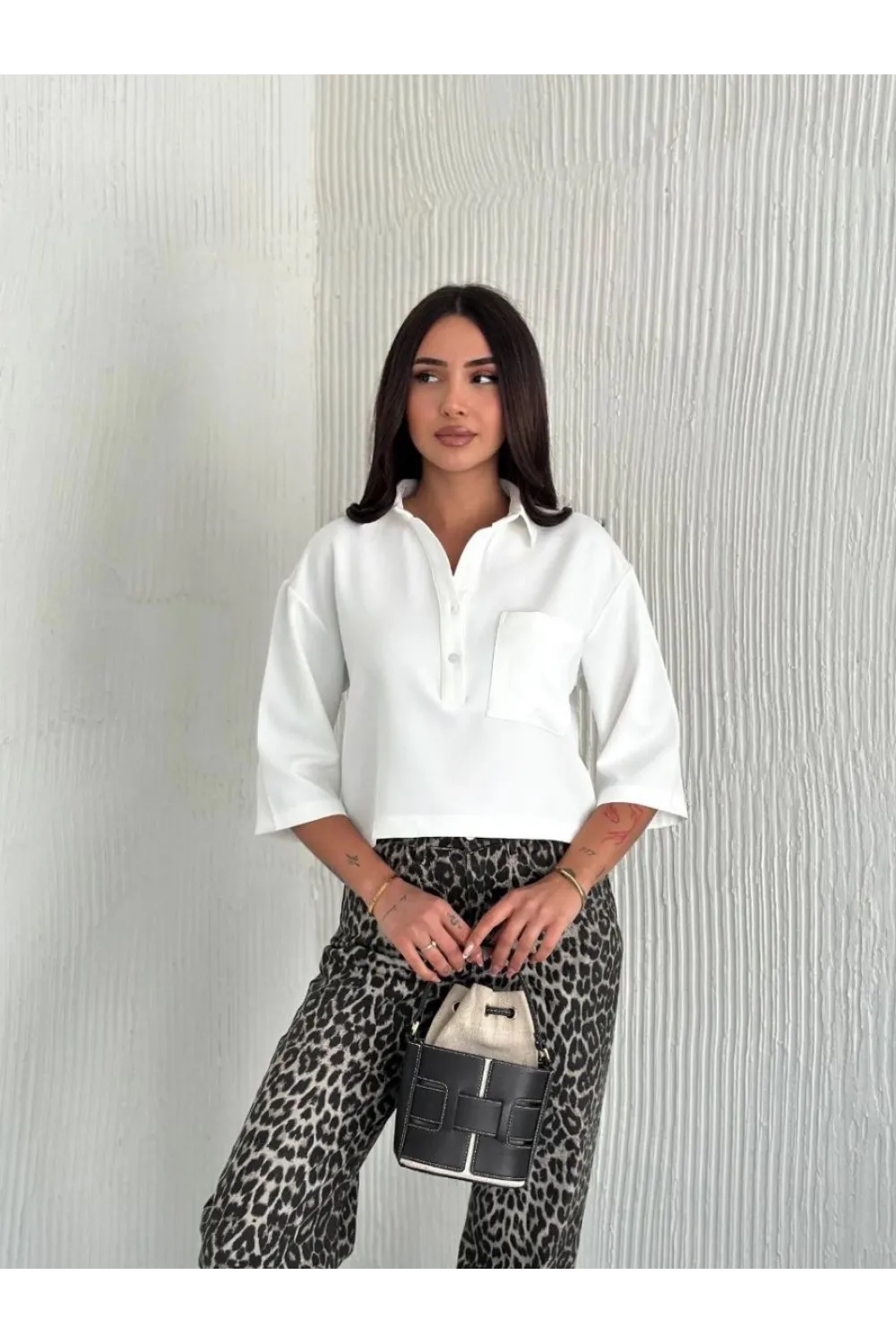Krep Kadın Crop Yakalı Gömlek İlik Düğmeli Üç Çeyrek Sleeve Kol - Beyaz