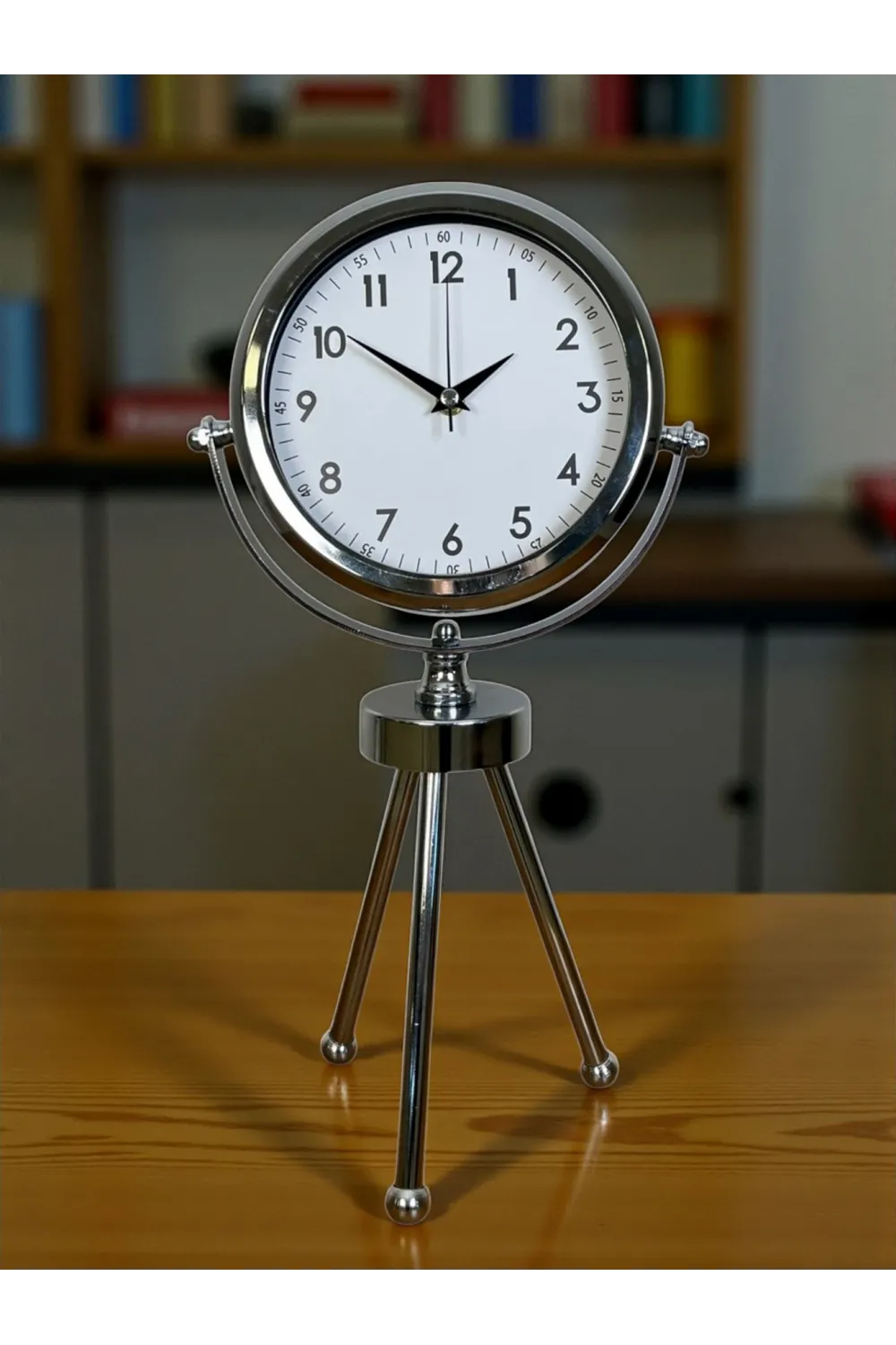 Krom Modern Classic Üç Ayaklı Metal Masa Saati