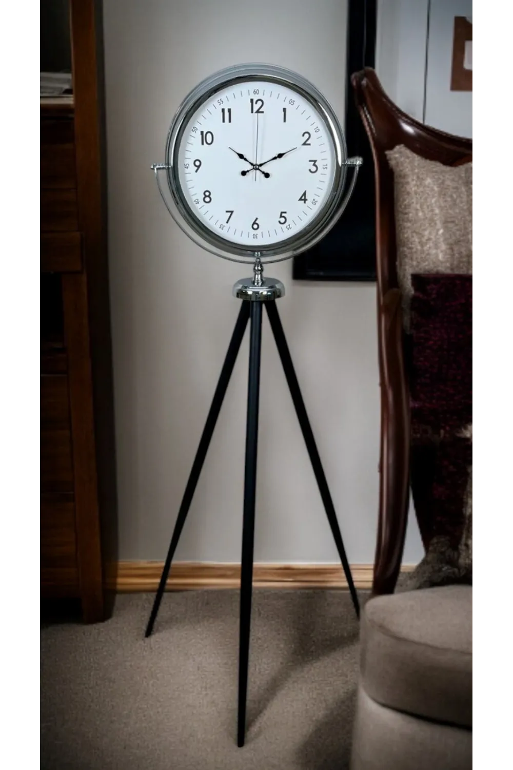 Krom Standart Tripod Ayaklı Saat