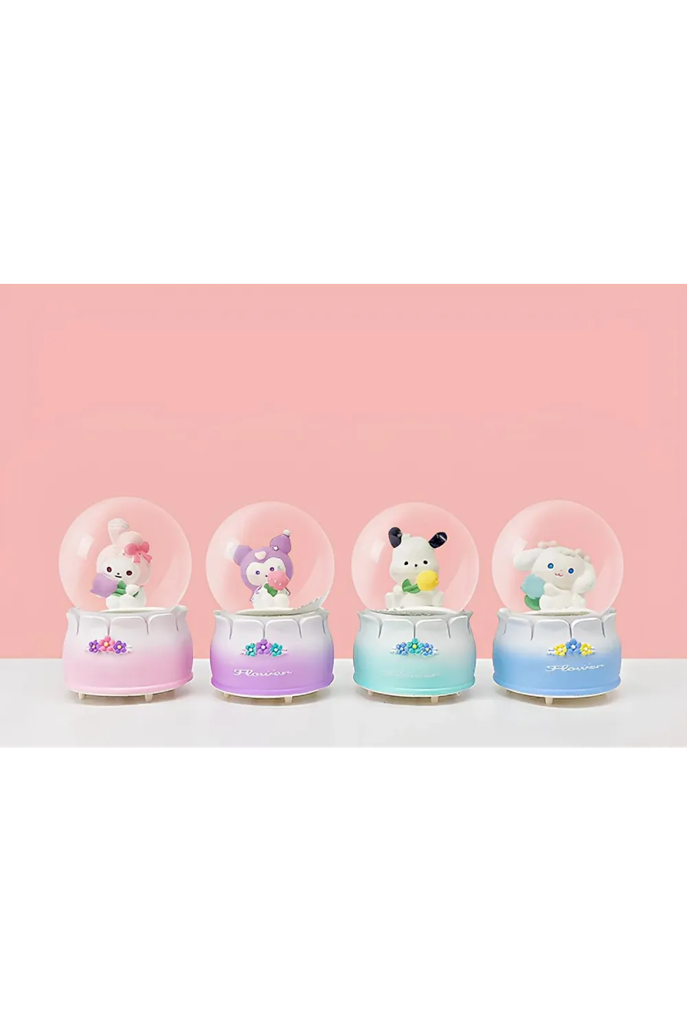 Kuromi Işıklı Kar Küresi 7 cm