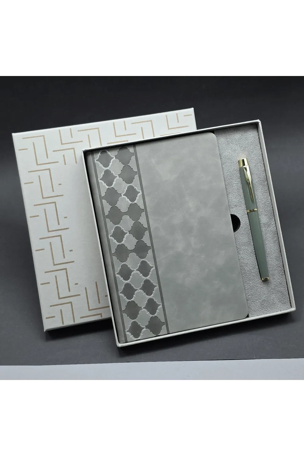 Kutulu Gri Defter Ve Metal Kalem Seti
