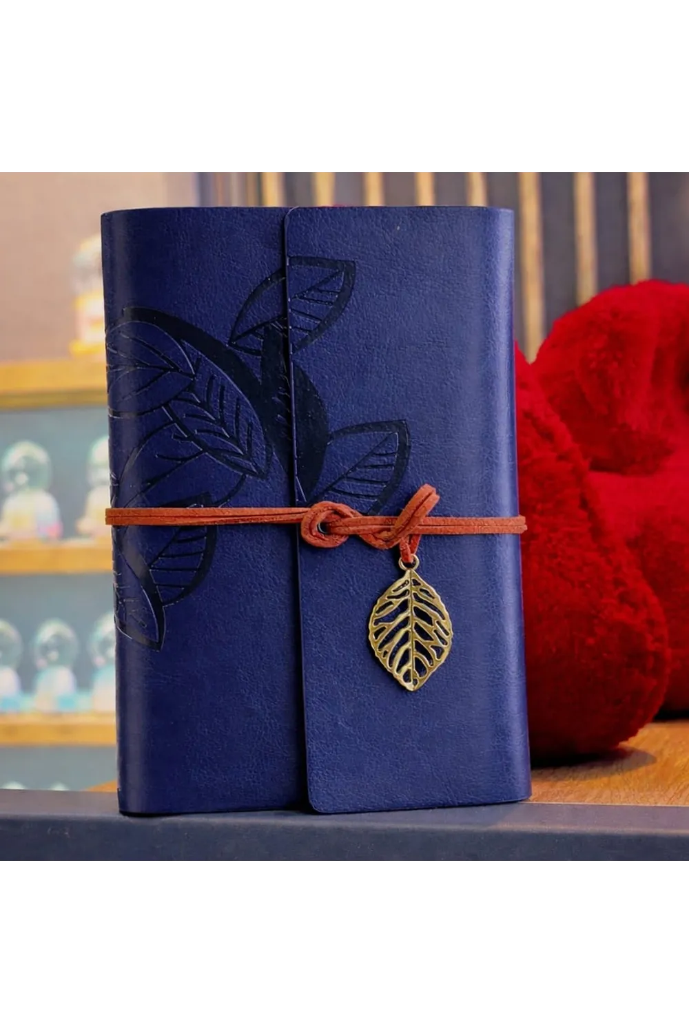 Lacivert Deri Yaprak Desenli Defter