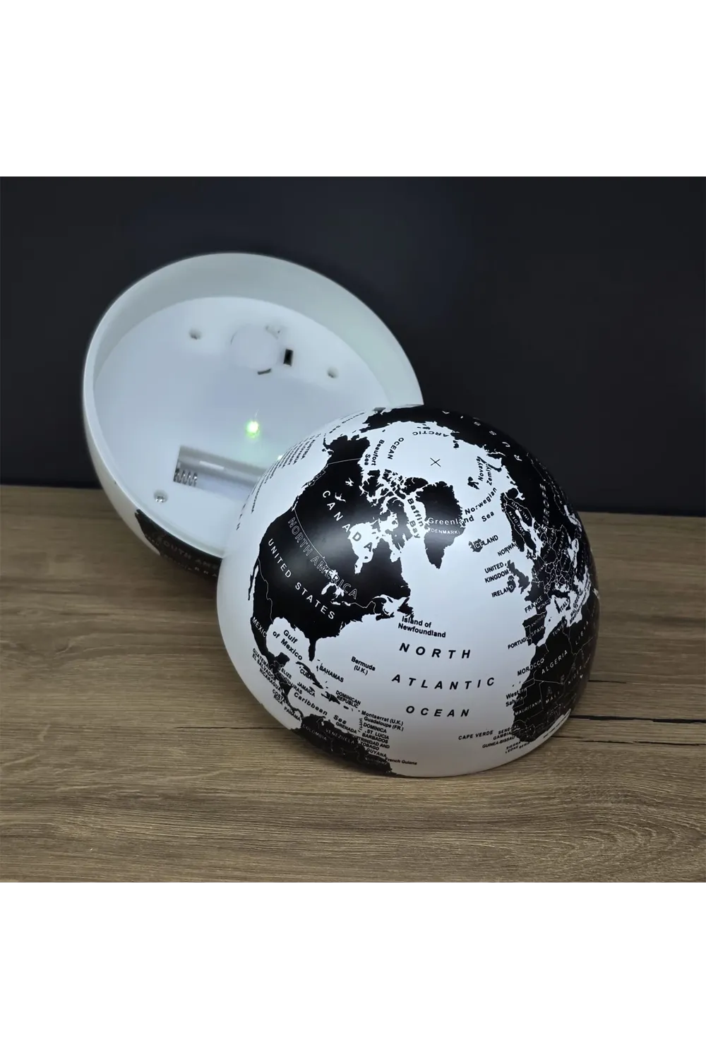 LED Işıklı 360 Derece Dönen Dünya Küresi