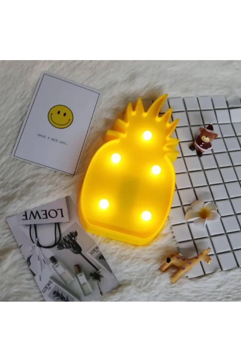 Led Işıklı Ananas Gece Lambası