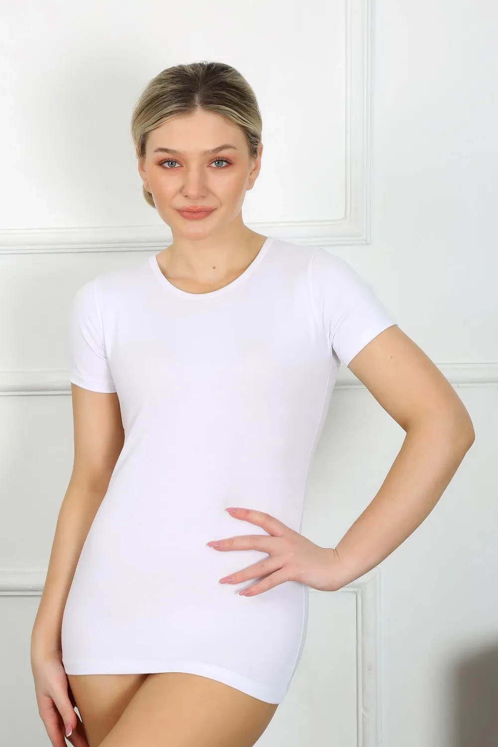  Bayan Kısa Kol Body Beyaz