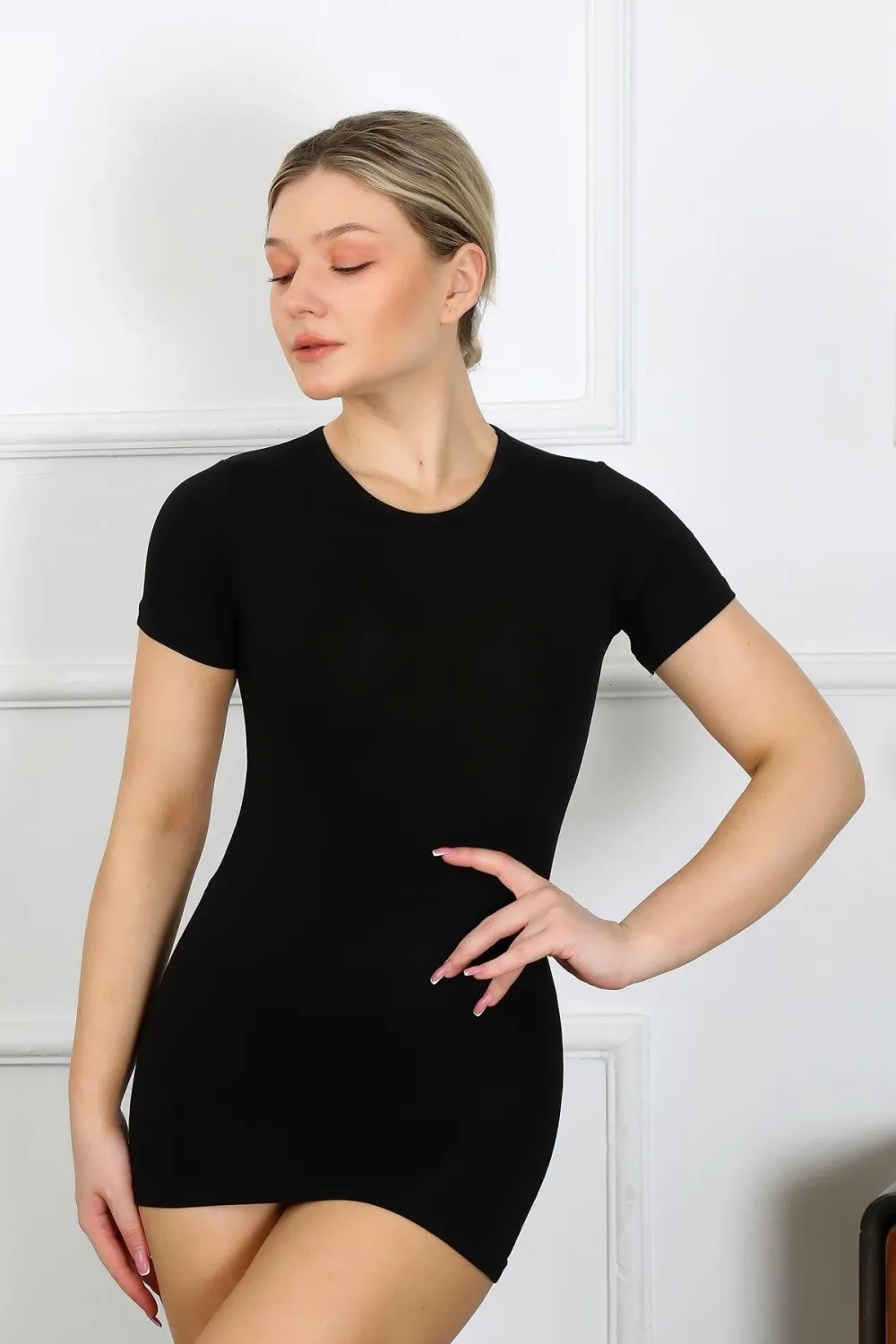  Bayan Kısa Kol Body Siyah