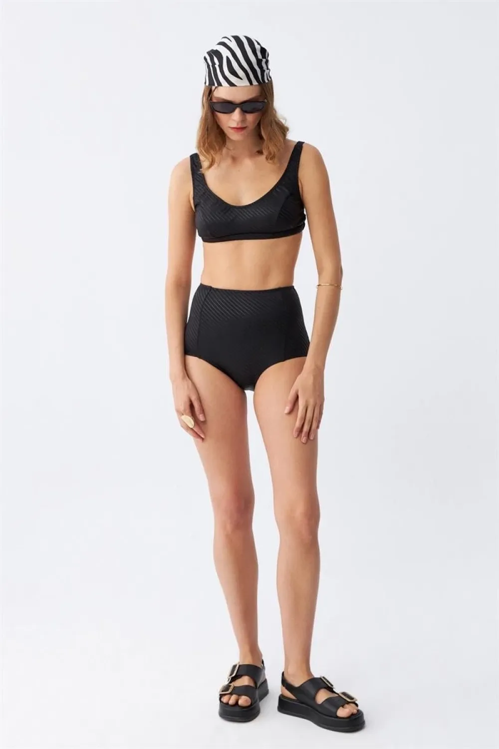  Kadın Basic Siyah Pedli Yüksek Bel Bikini Takımı