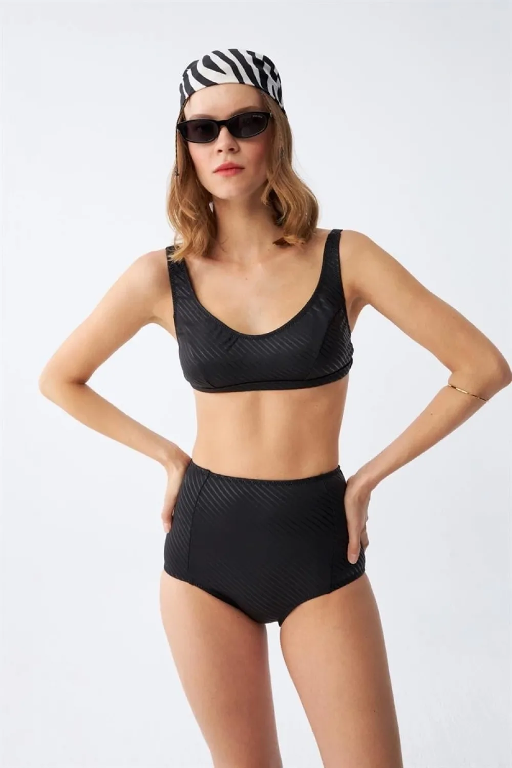  Kadın Basic Siyah Pedli Yüksek Bel Bikini Takımı