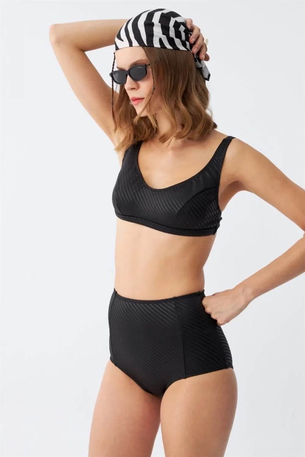  Kadın Basic Siyah Pedli Yüksek Bel Bikini Takımı