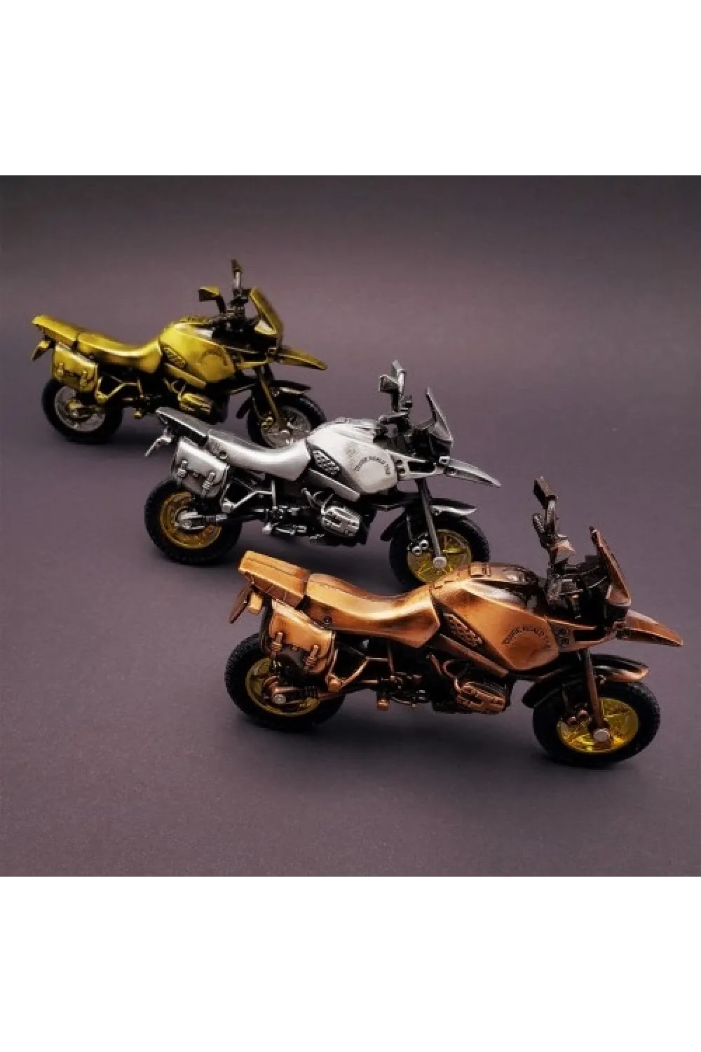 Metal Dekoratif Motor