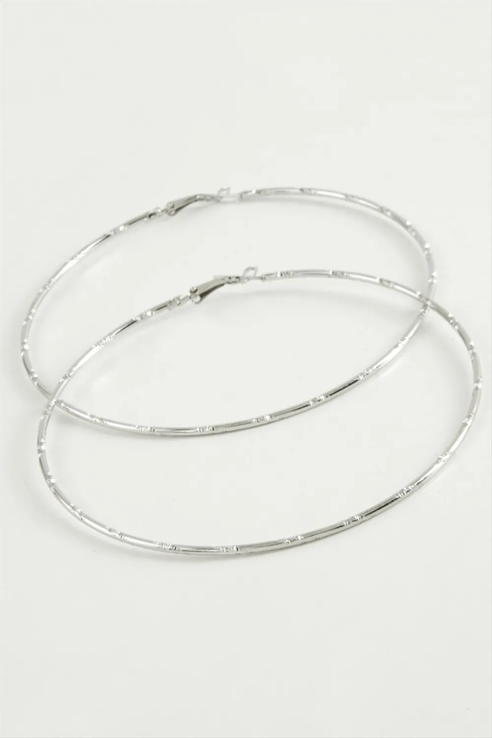 Noktalı Metal Halka Küpe 8-9-10 cm