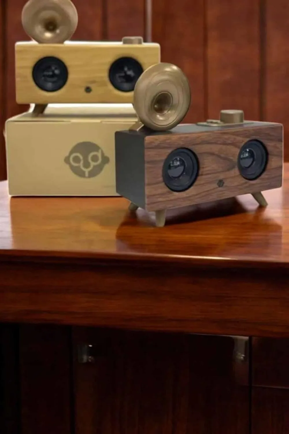 Nostaljik Görünümlü Bluetooth Bağlantılı Speaker