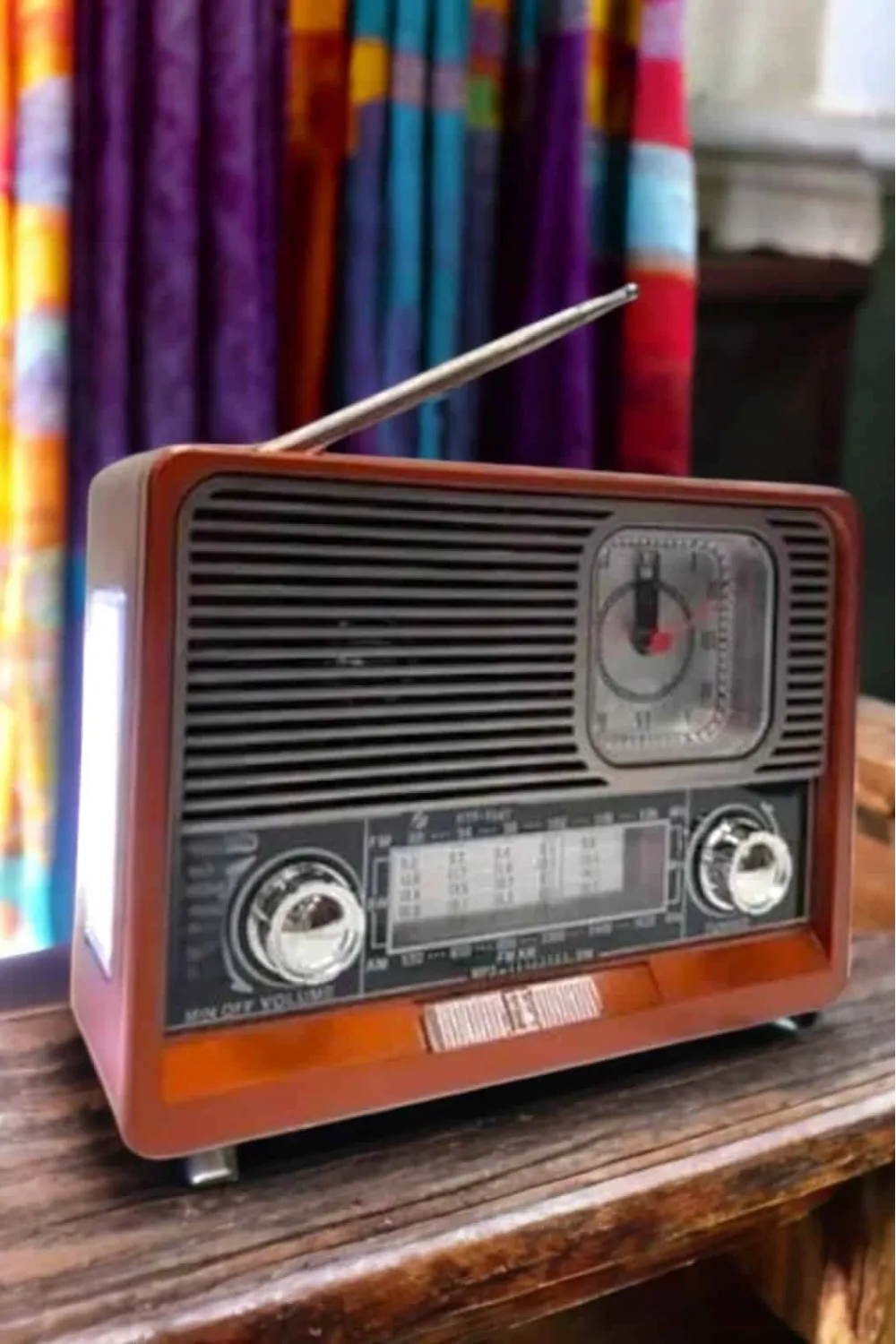 Nostaljik Radyo Usb,aux Ve Sd Kart Girişli Bluetooth Bağlantılı