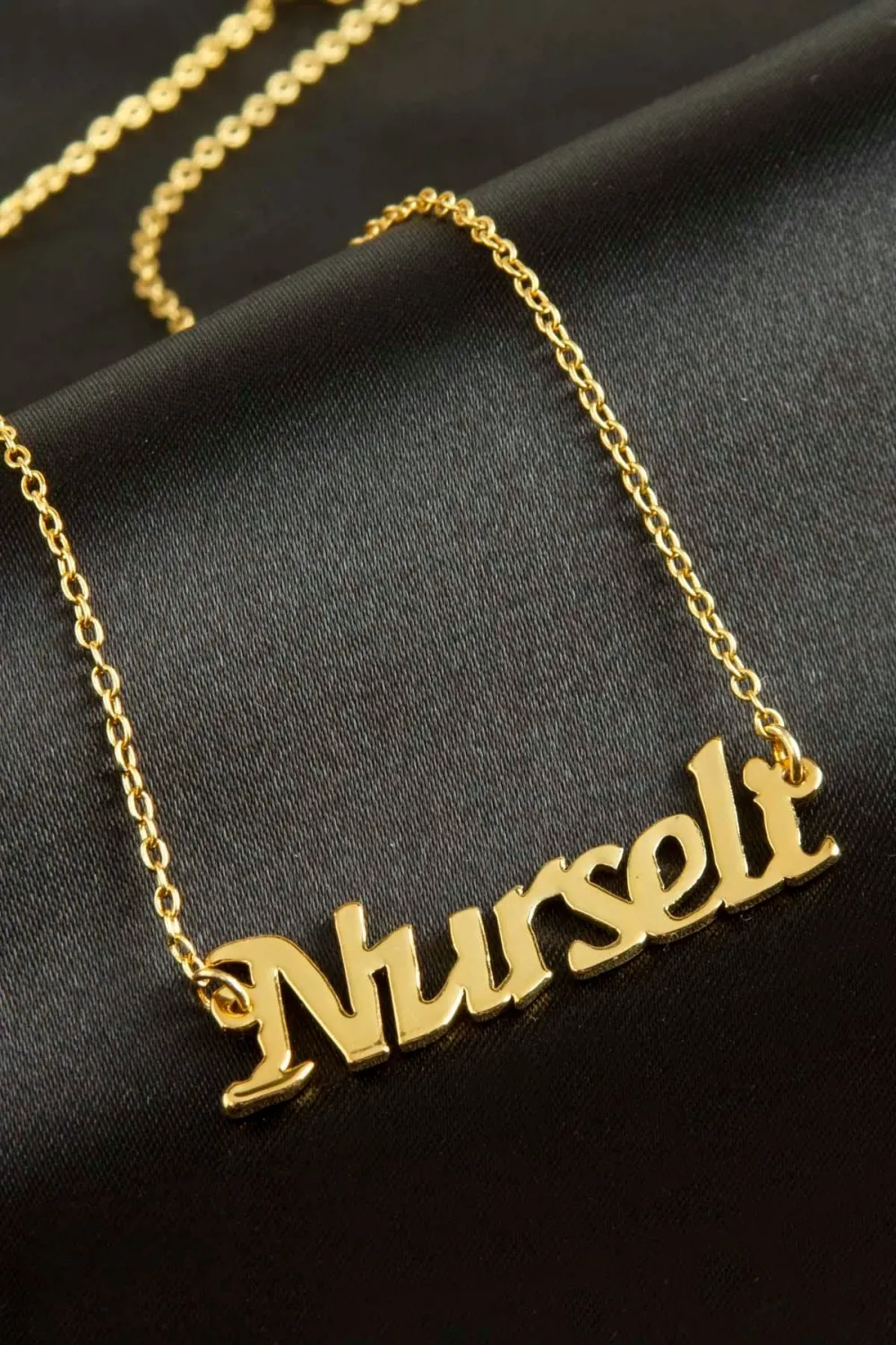 Nurseli isimli kolye (Kişiye Özel)