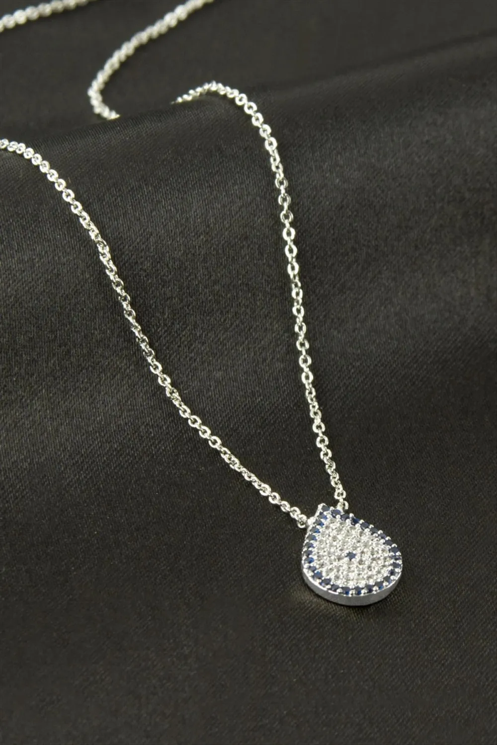 Oval Nazar Zirkon Taşlı Kolye