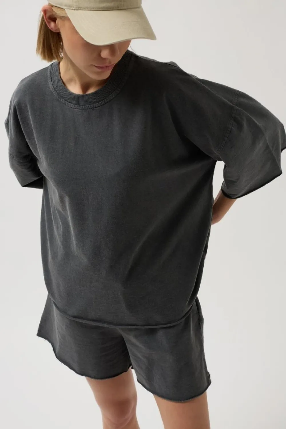 Oversize Lazer Kesim Bisiklet Yaka T-Shirt