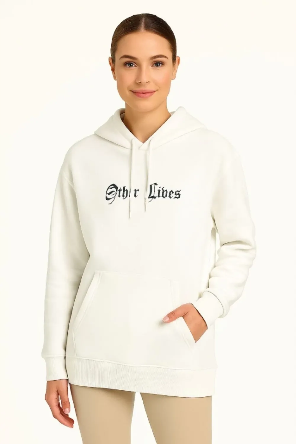 Oversize Üç İplik Şardonlu Kapüşonlu Sweatshirt – Beyaz “Other Lives” Ön Ve Arka Baskılı, Kanguru Cepli, Ribanalı Rahat Kışlık Model Beyaz
