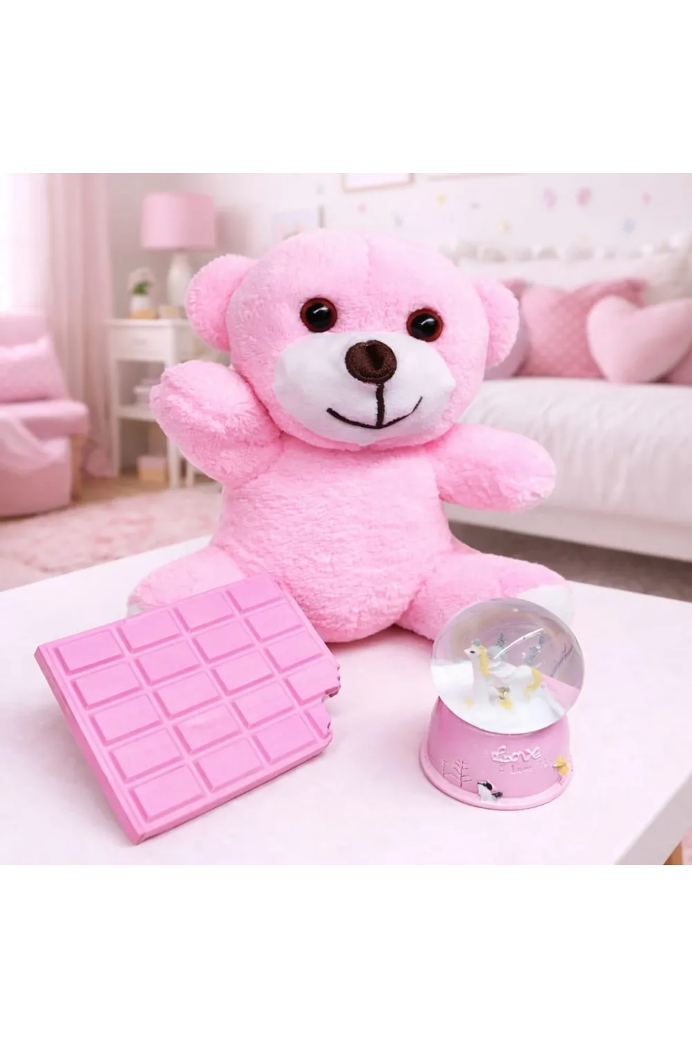 Pembe Peluş Ayıcık, Kar Küresi Ve Pembe Çikolata Not Defteri Hediye Seti