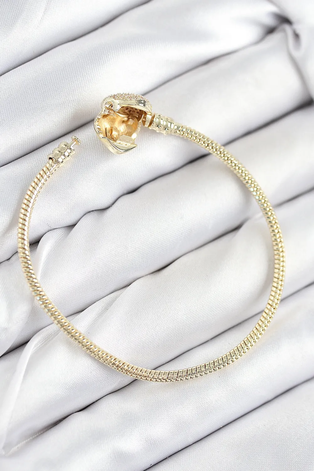 ietaks™ Pirinç Charm Zirkon Taşlı Kalp Model Gold Renk Kadın Bileklik