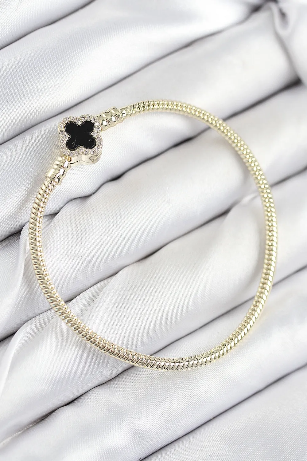 ietaks™ Pirinç Charm Zirkon Taşlı Yonca Model Gold Renk Kadın Bileklik