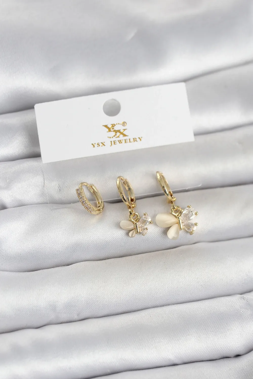 Pirinç Gold Renk Kelebek Model 3lü Kadın Küpe
