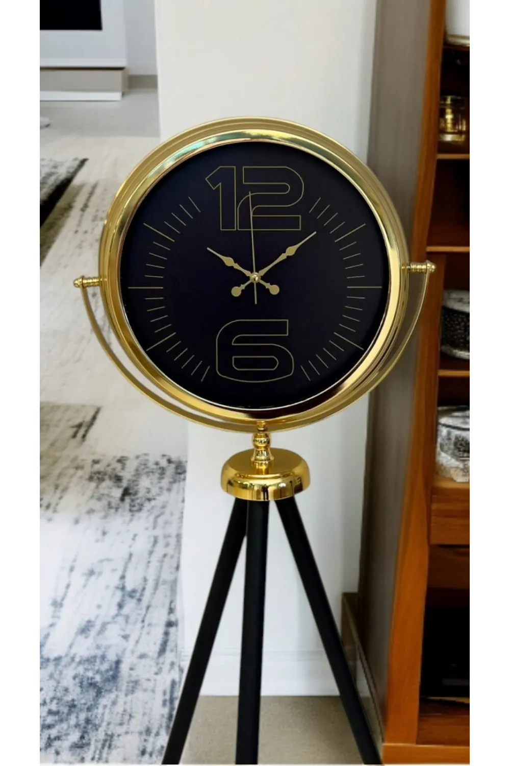 Prime Gold Şık Tripod Ayaklı Saat