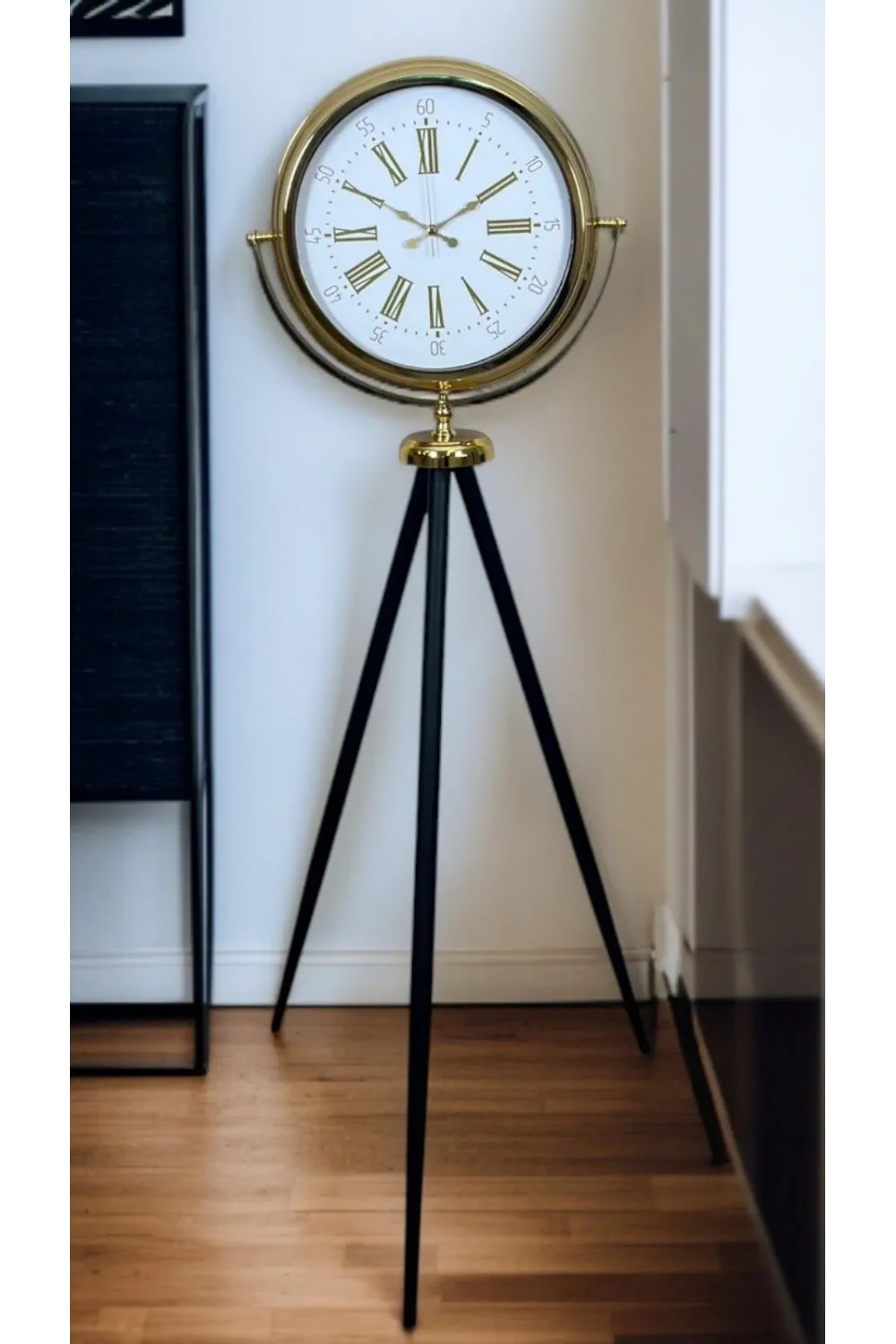Pure Gold Tripod Ayaklı Saat