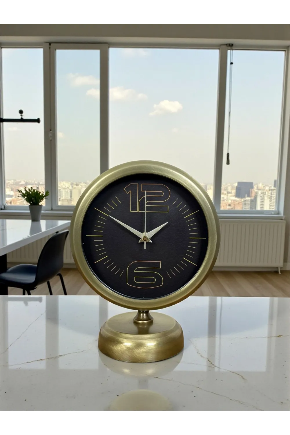 Retro Modern Tasarım 25 x 20 Cm Metal Masa Saati