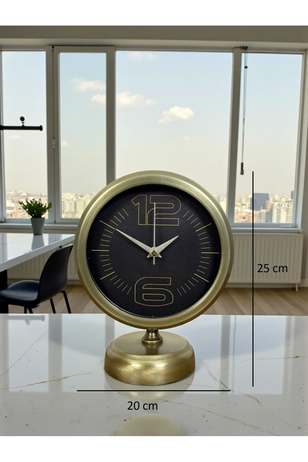 Retro Modern Tasarım 25 x 20 Cm Metal Masa Saati