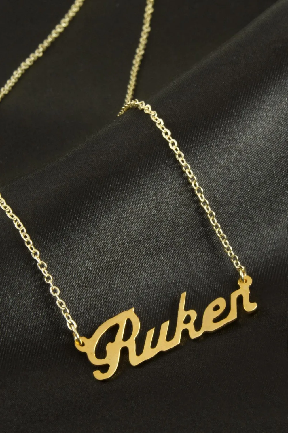 Ruken isimli kolye (Kişiye Özel)