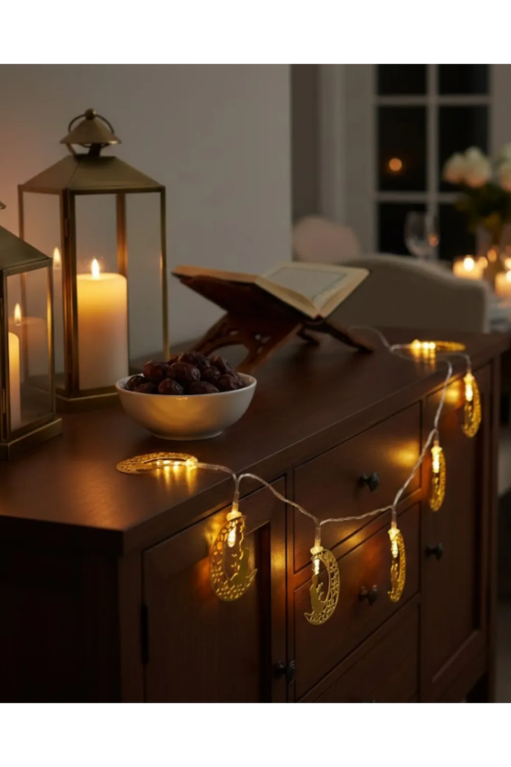 Secde Eden Adam Figürlü Ay Tasarımlı Ramazan Led Işık